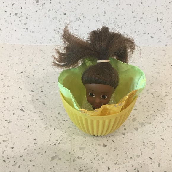 "Cupcake Surprise" Dolls Transforming Dessert Lemon Lime (1990s) - Picture 6 of 6